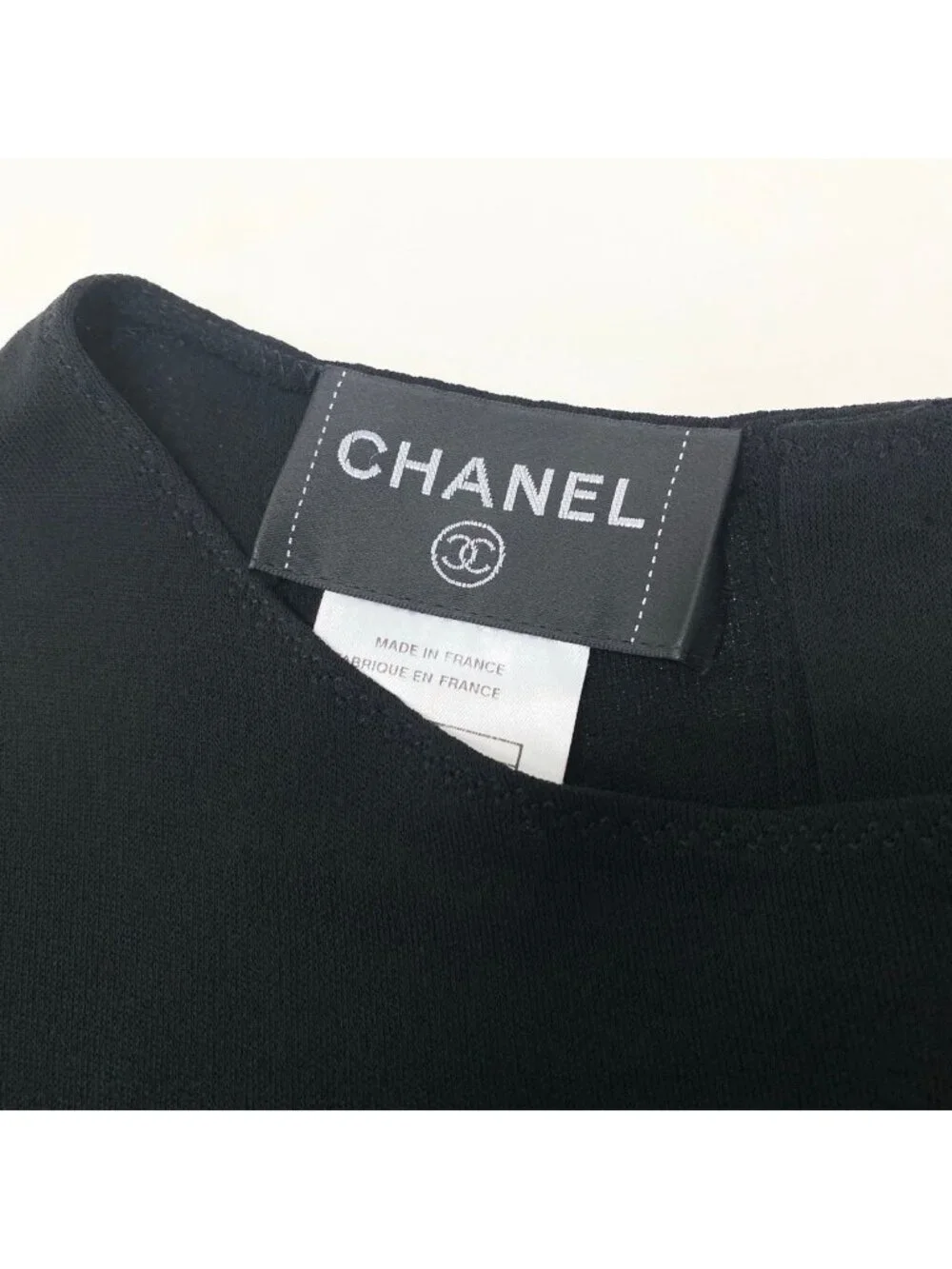Chanel Ch1 Short Sleeve Knit Sweater CC Logo Button 36 Black 100% Rayon